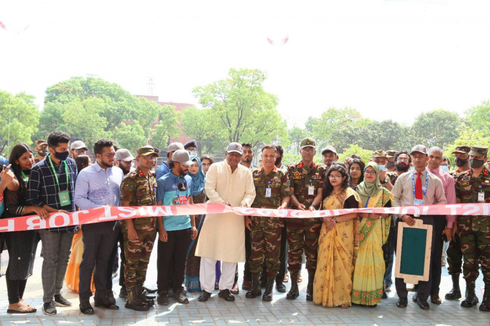 Mr Tipu Munshi, MP Hon'ble Minister, Ministry of Commerce Inaugurated MIST JOB FAIR 2022 on 31 Mar 2022